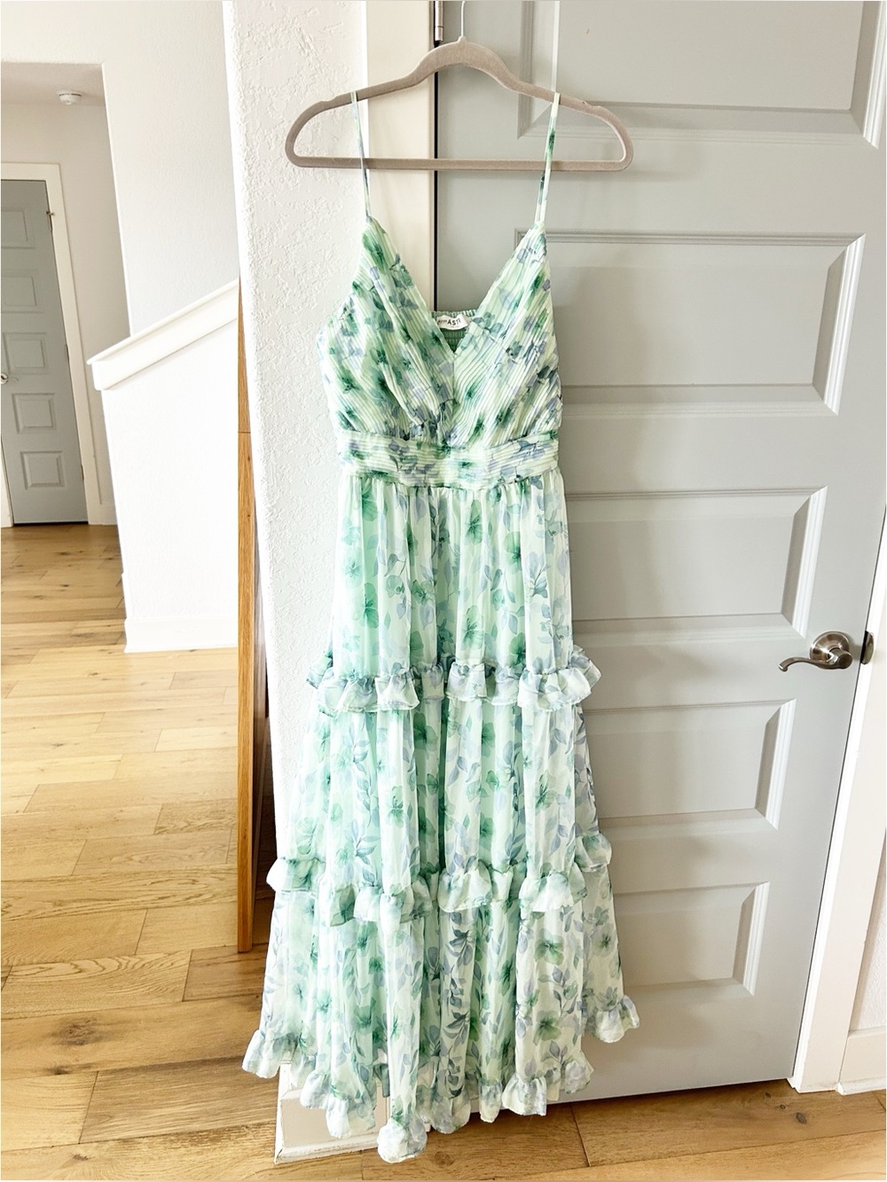 ASTR Ayanna Green Floral Ruffle Maxi Dress - Picture 5 of 7